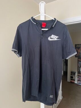 Nike Men’s Black Polo with White Logo & Contrast Trim